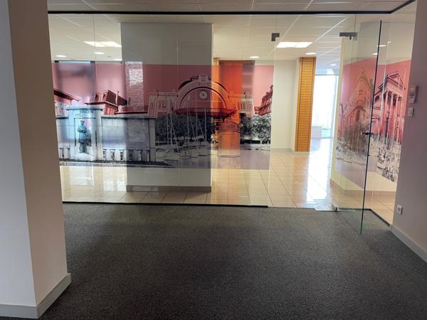 Local commercial 177 m²