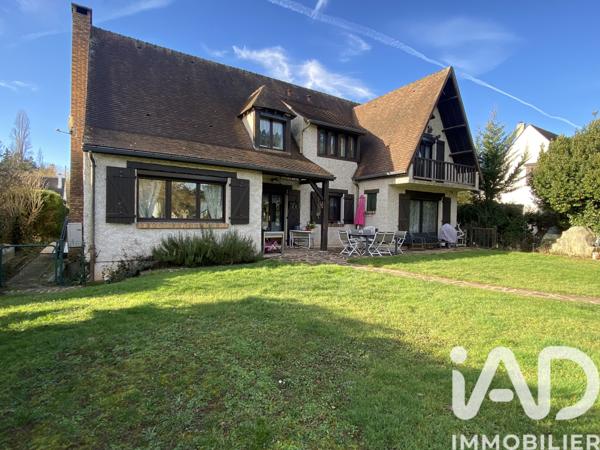 Maison à vendre 7 pièces 178 m² Saint-Fargeau-Ponthierry