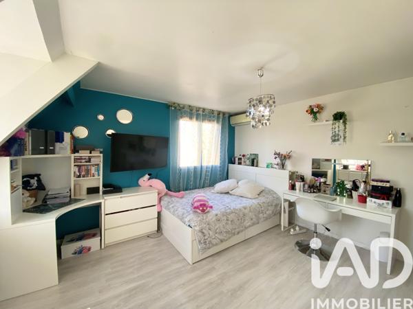 Maison à vendre 7 pièces 178 m² Saint-Fargeau-Ponthierry