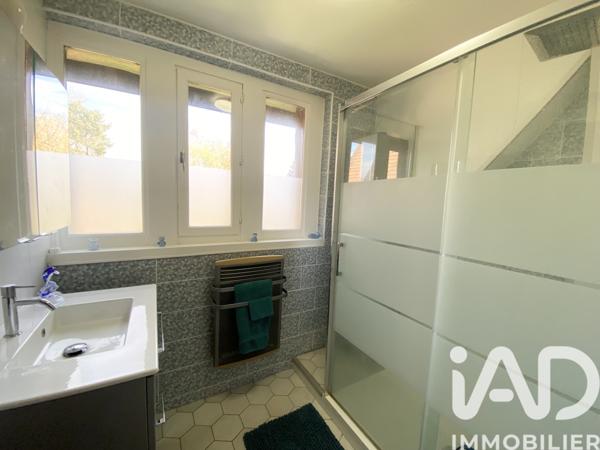 Maison à vendre 7 pièces 178 m² Saint-Fargeau-Ponthierry