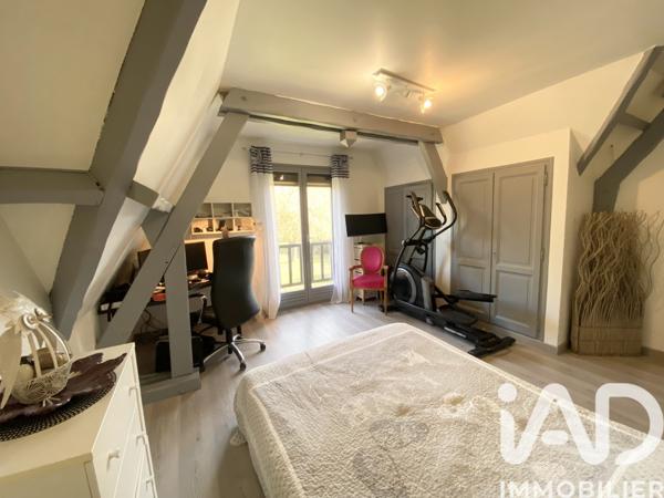 Maison à vendre 7 pièces 178 m² Saint-Fargeau-Ponthierry