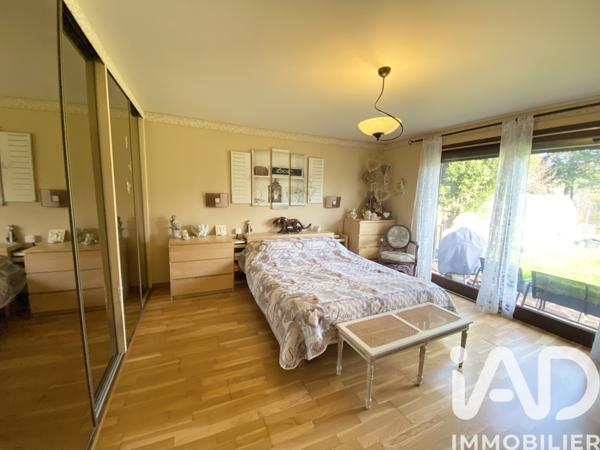 Maison à vendre 7 pièces 178 m² Saint-Fargeau-Ponthierry