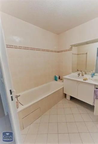 Appartement à louer 4 pièces 92.5m² Gap (05000)