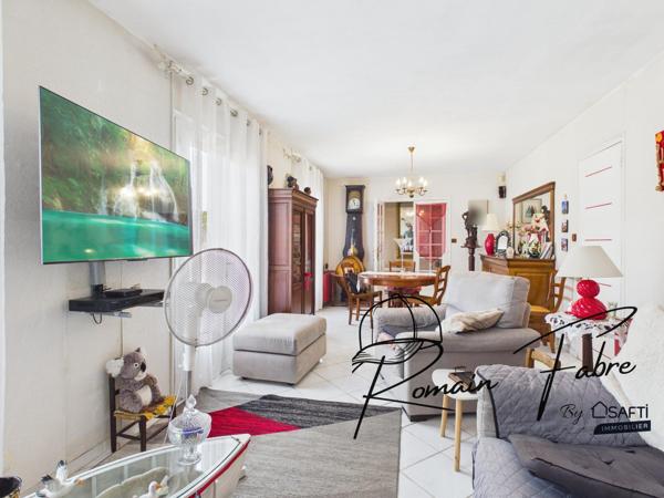 Maison familiale avec 6 chambres en double habitation dans un quartier calme