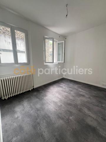Vente
                Appartement42 m² - 2 Pièces -
                    TARBES (65000)