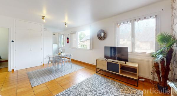 Vente
                Immeuble85 m² - 4 Pièces -
                    RODEZ (12000)