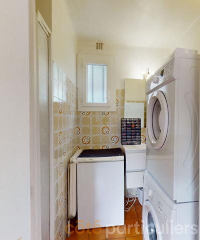 Vente
                Immeuble85 m² - 4 Pièces -
                    RODEZ (12000)