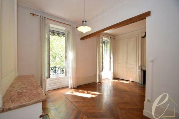 Lyon 3ème Préfecture – Joli Appartement T2 meublé de 27 m² dans immeuble haussmannien