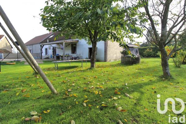 Maison 8 pièces de 170 m² à Chuelles (45220)