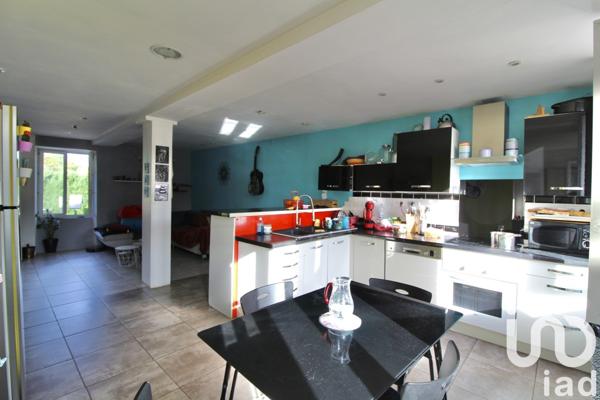 Maison 8 pièces de 170 m² à Chuelles (45220)