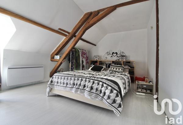 Maison 8 pièces de 170 m² à Chuelles (45220)