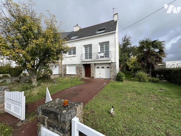 PORT LOUIS maison de 161 M² habitable sur environ 272 M² de terrain (prévoir travaux)