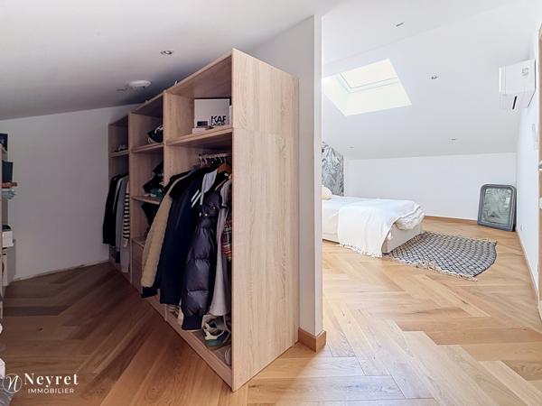 EXCLUSIVITÉ – GRANGE D'EXCEPTION RÉNOVÉE EN 2021 – 250 M² HABITABLES – À PROXIMITÉ IMMÉDIATE DE SORBIERS