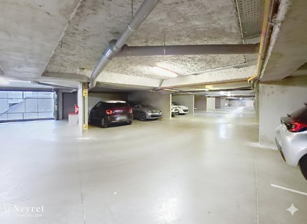 Rare, T2 de 41,69 m² dans une résidence standing avec garage et place de parking en sous sol sécurisée
