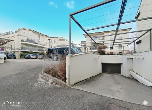 Rare, T2 de 41,69 m² dans une résidence standing avec garage et place de parking en sous sol sécurisée