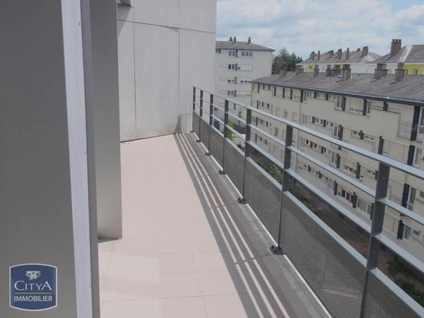 Appartement à louer 4 pièces 78.84m² Angers (49100)