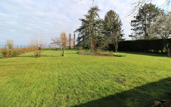 Maison à vendre    6 pièces • 136 m2 Jouy-le-Châtel