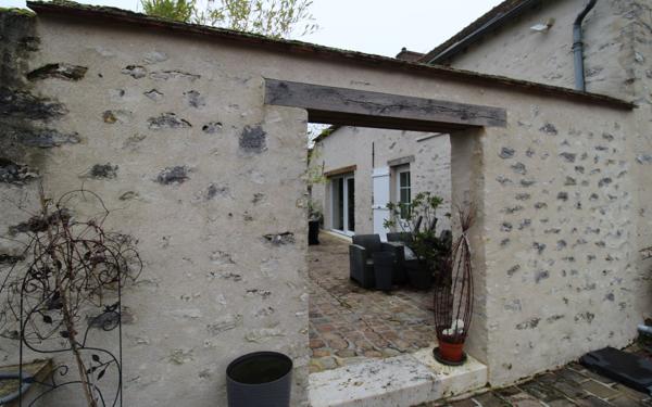 Maison à vendre    6 pièces • 136 m2 Jouy-le-Châtel