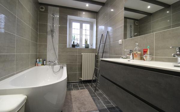 Maison à vendre    6 pièces • 136 m2 Jouy-le-Châtel