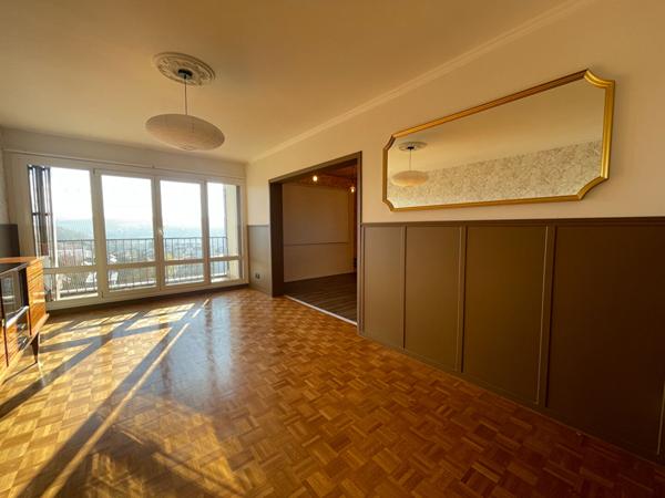 Dernier étage avec vue imprenable à Besançon !