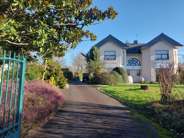 La Chapelle-sur-Erdre (44240) Belle demeure dans un domaine privé