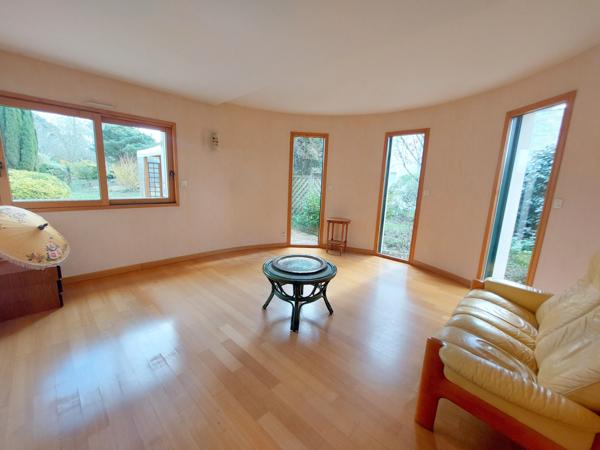 La Chapelle-sur-Erdre (44240) Belle demeure dans un domaine privé