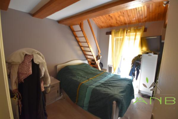 Maison au bord de l'eau