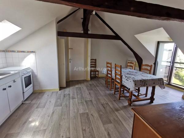 Location                                                      Appartement
                        
                     2 pièces                      24 m2                     à Pleumeleuc