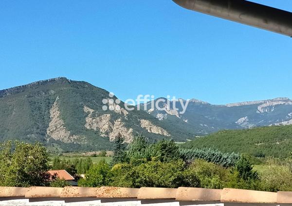 Maison
         6 pièces
        - 163 m² 465 000 € *