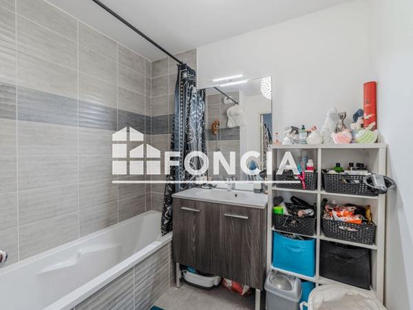 À vendre Appartement 4 pièces 80.4 m² - Vénissieux 69200