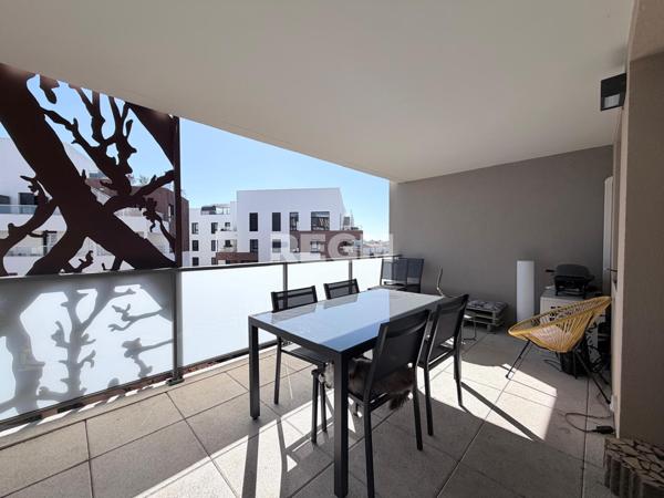 Saint-Jean-de-Védas (34430) Appartement de type 4 avec parking