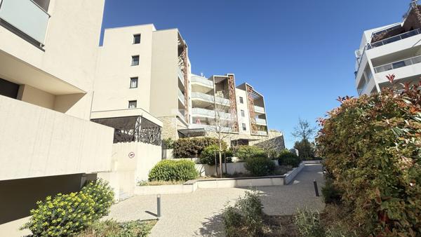Saint-Jean-de-Védas (34430) Appartement de type 4 avec parking