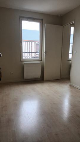 Pont-l'Évêque (14130) EN EXCLUSIVITE - IMMEUBLE R+2 avec 5 APPARTEMENTS et 1 COMMERCE DE BUREAU .