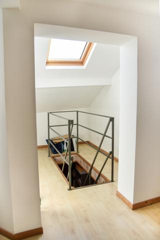 Pont-l'Évêque (14130) EN EXCLUSIVITE - IMMEUBLE R+2 avec 5 APPARTEMENTS et 1 COMMERCE DE BUREAU .