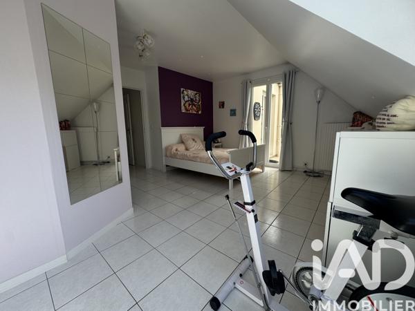 Appartement à vendre 4 pièces 98 m² Éragny