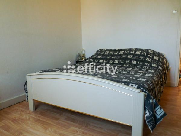 Immeuble 7 pièces - 162 m²