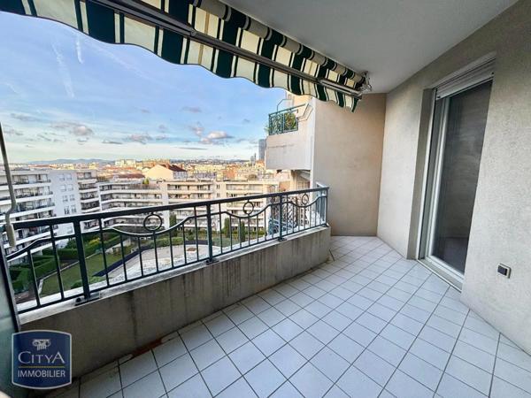 Appartement à louer 4 pièces 88.2m²