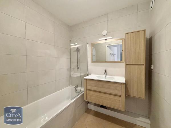 Appartement à louer 4 pièces 88.2m²