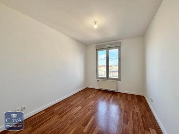 Appartement à louer 4 pièces 88.2m²