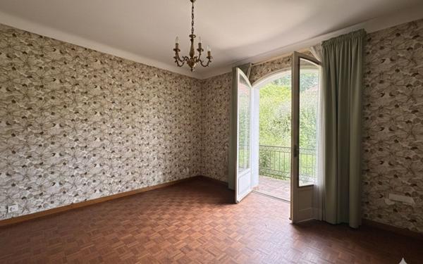 Maison à vendre    4 pièces •  Pau