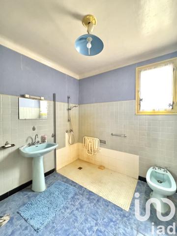 Mas 7 pièces de 165 m² à Beaucaire (30300)