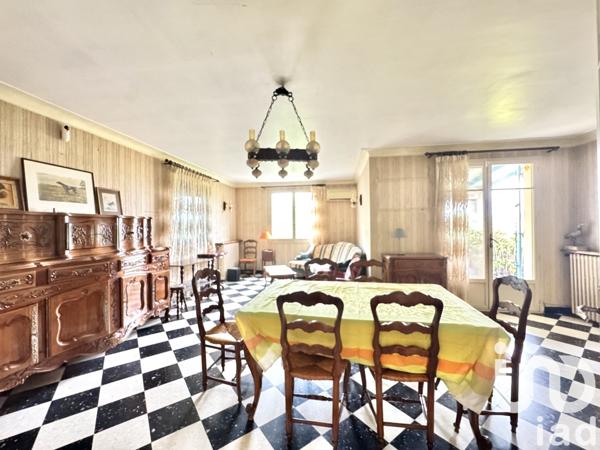 Mas 7 pièces de 165 m² à Beaucaire (30300)