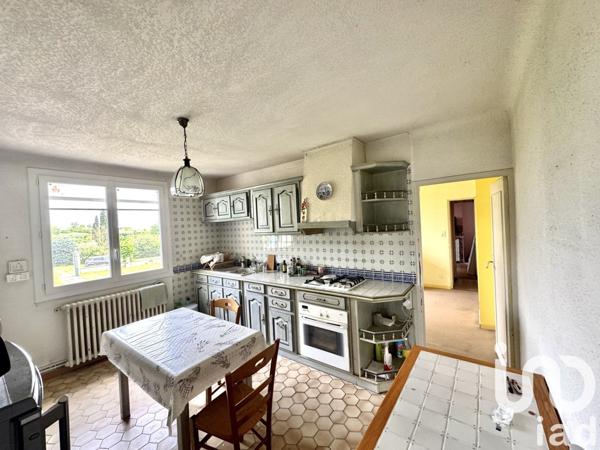 Mas 7 pièces de 165 m² à Beaucaire (30300)