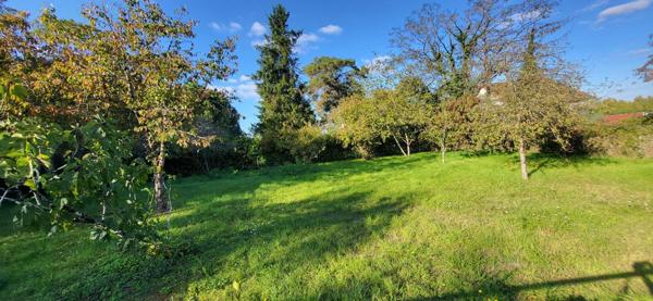 Proche centre ville collège terrain constructible