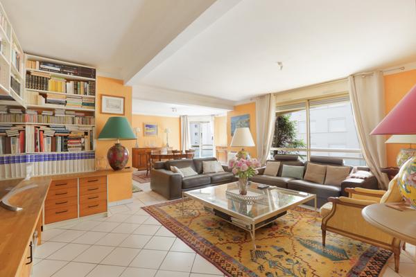 5 PIECES AVEC BALCON QUARTIER MONPLAISIR