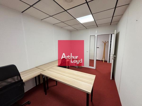 Bureaux à louer à Meylan avec 3 parkings privatifs et accès rapide A41