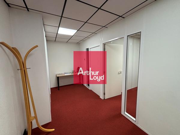 Bureaux à louer à Meylan avec 3 parkings privatifs et accès rapide A41