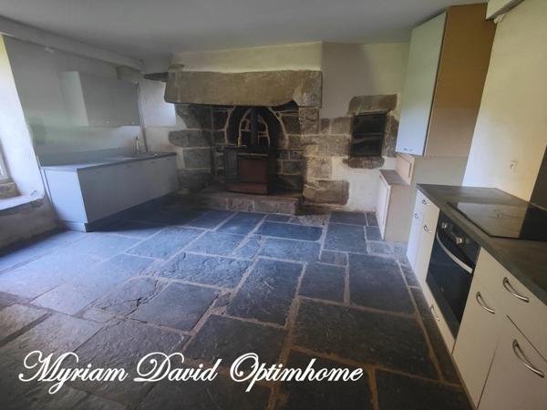 Manoir à louer 5 pièces ROSTRENEN (22)