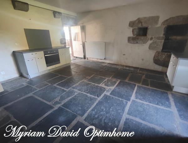 Manoir à louer 5 pièces ROSTRENEN (22)