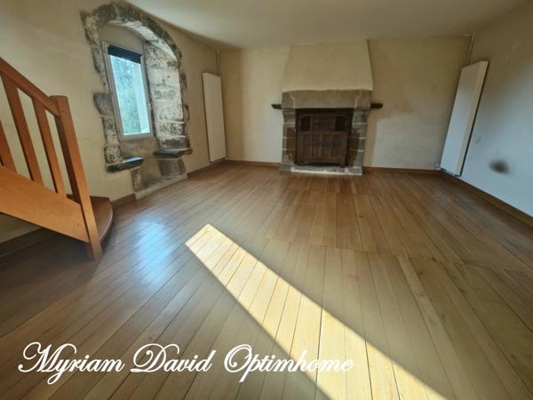 Manoir à louer 5 pièces ROSTRENEN (22)